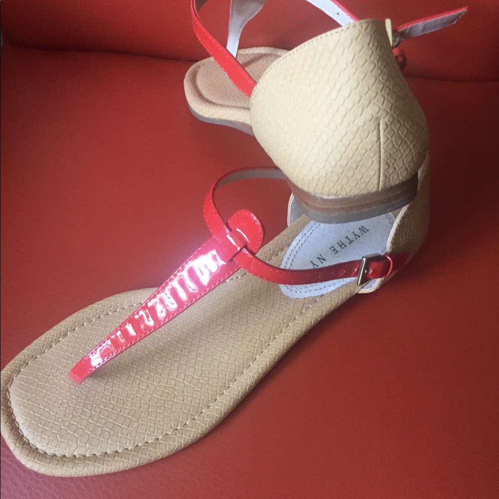 Sandals - Picture 3 of 4